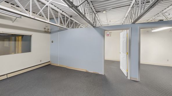13 Westminster St, Lewiston, ME 04240